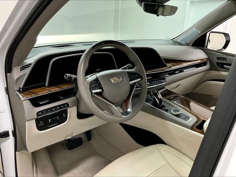 Used 2024 Cadillac Escalade Sport Platinum w/ LPO, ONYX Package AWD/4WD image 11