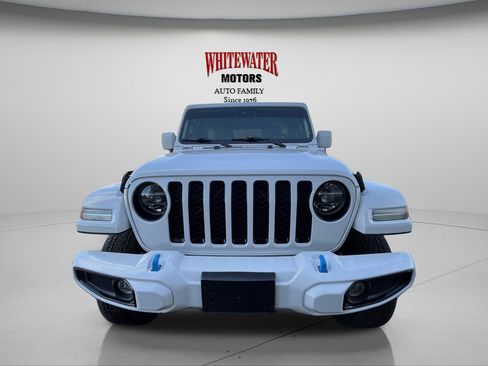 Used 2021 Jeep Wrangler Unlimited Sahara AWD/4WD image 2