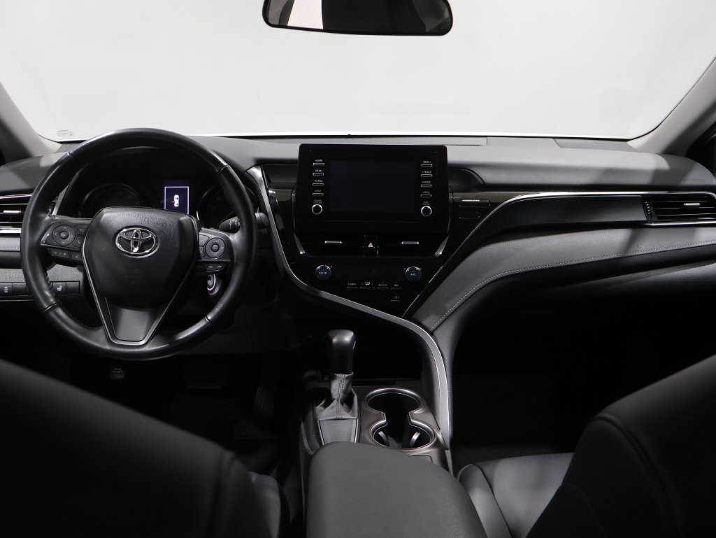 Used 2024 Toyota Camry SE FWD image 15