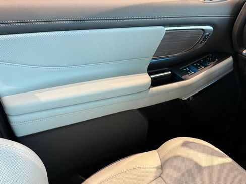 New 2025 Ford Expedition Max Platinum w/ Platinum Ultimate Package image 41