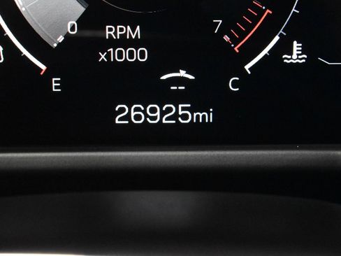 Used 2025 GMC Acadia Elevation image 24