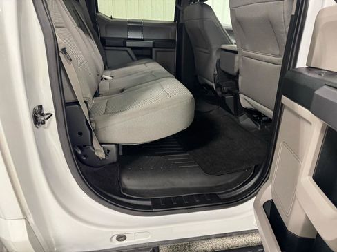 Used 2015 Ford F150 XLT w/ Equipment Group 302A Luxury image 10