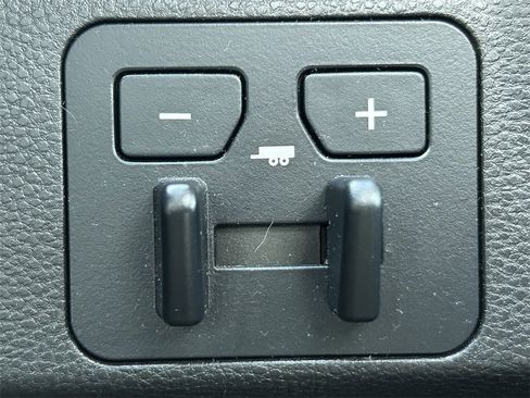 Used 2023 Toyota Tundra 1794 Edition image 27