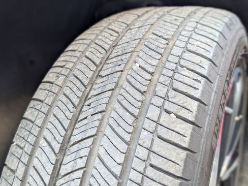 Used 2022 Chevrolet Bolt EUV Premier w/ Sun & Sound Package image 37