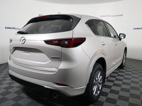 New 2025 MAZDA CX-5 AWD 2.5 S w/ Select Package image 4