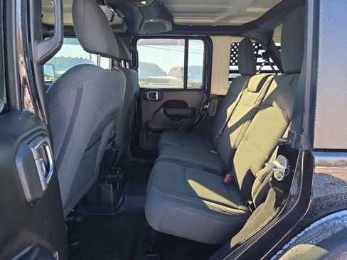 Used 2024 Jeep Wrangler Willys image 11