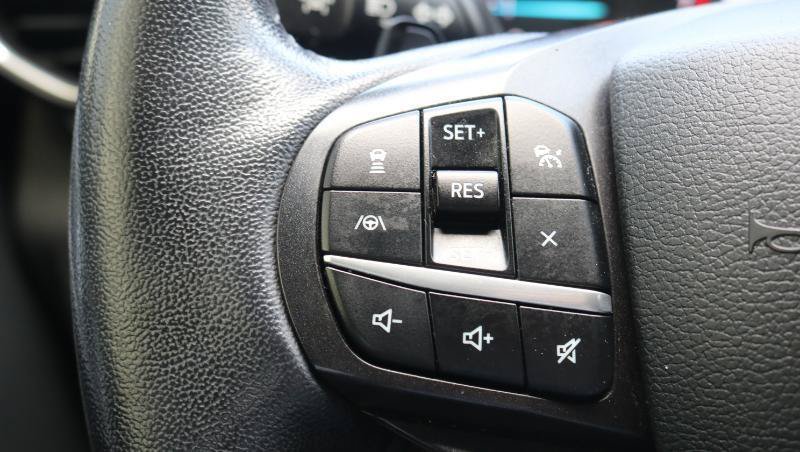 Used 2020 Ford Explorer XLT RWD image 10