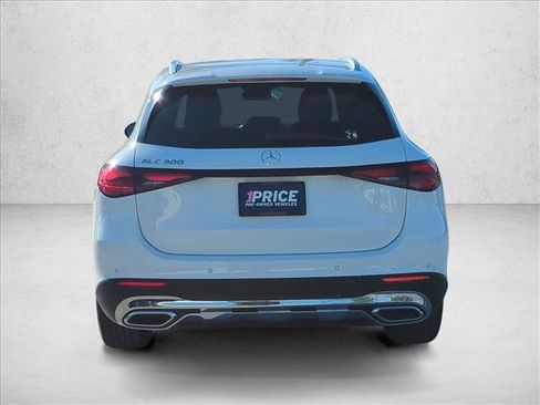 Used 2025 Mercedes-Benz GLC 300 GLC 300 image 7