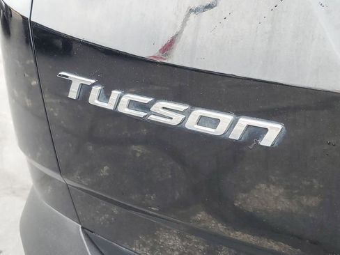 Used 2023 Hyundai Tucson Limited AWD/4WD image 38