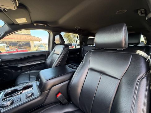 Used 2021 Ford Expedition XLT image 20