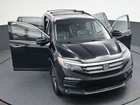Used 2016 Honda Pilot Elite image 38