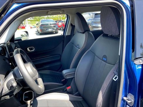 Certified 2025 MINI Cooper S FWD image 25