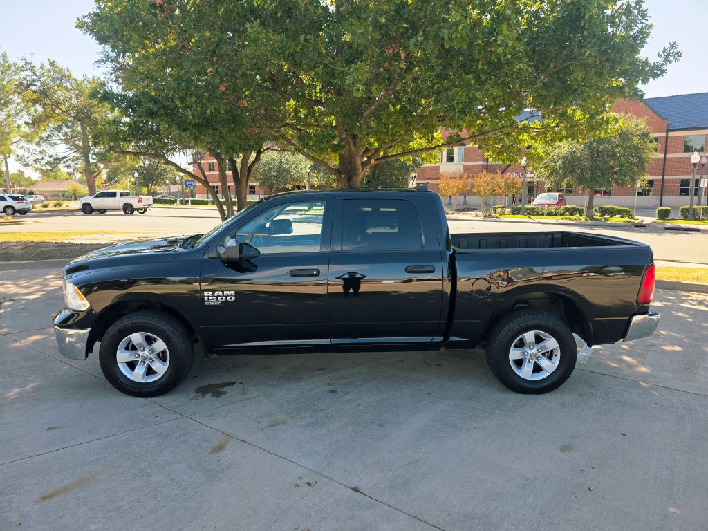 Used 2023 RAM 1500 Classic SLT w/ Trailer & Traction Group AWD/4WD image 20