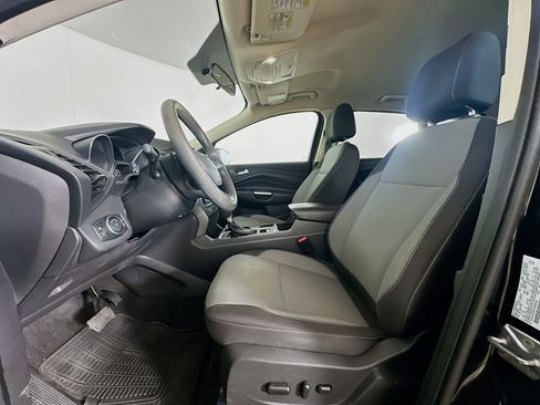 Used 2017 Ford Escape SE w/ Equipment Group 201A image 13