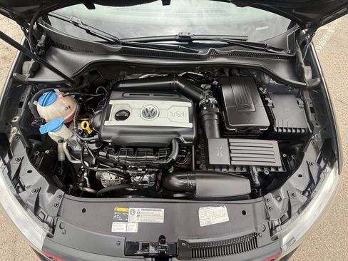 Used 2014 Volkswagen GTI Driver's Edition FWD image 28