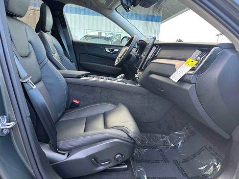 New 2026 Volvo XC60 B5 Ultra w/ Protection Package Premier image 10