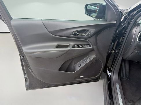 Used 2024 Chevrolet Equinox Premier FWD image 22