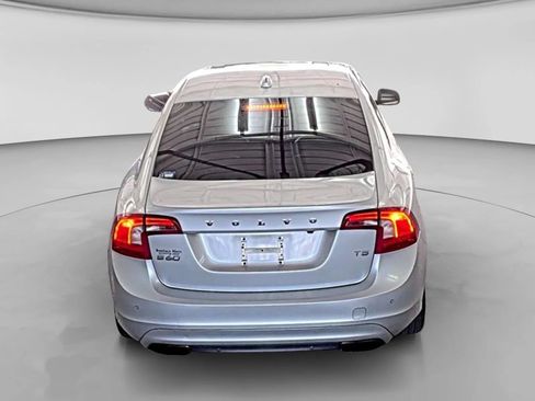 Used 2014 Volvo S60 T5 FWD image 5