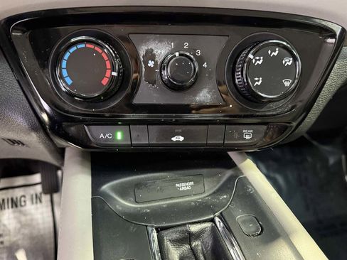 Used 2019 Honda HR-V LX image 21