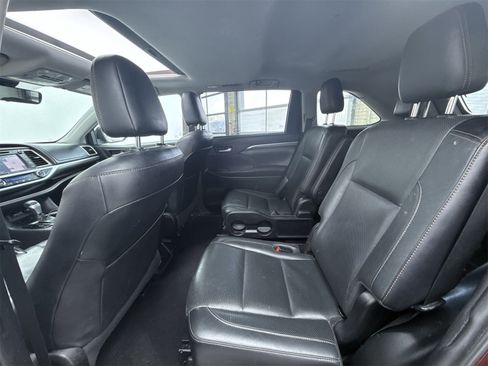 Used 2019 Toyota Highlander Limited image 37
