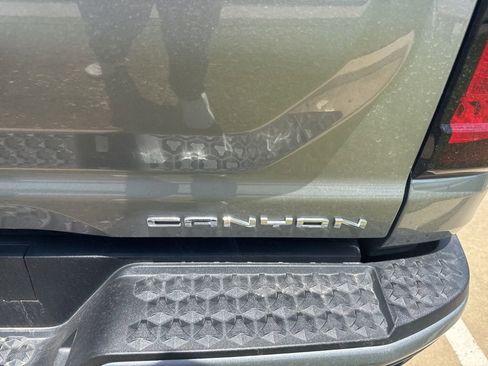 Used 2023 GMC Canyon Denali AWD/4WD image 10
