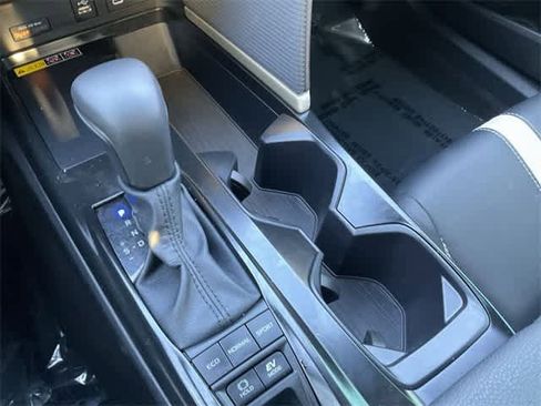 Used 2026 Toyota Camry SE image 24