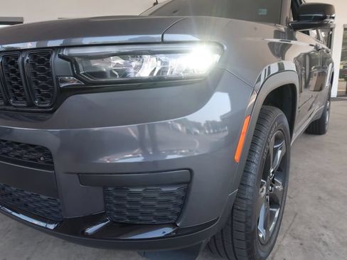 Used 2021 Jeep Grand Cherokee L Laredo AWD/4WD image 10