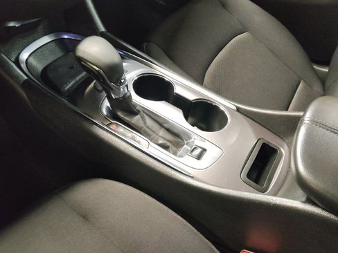 Used 2022 Chevrolet Malibu LT image 26