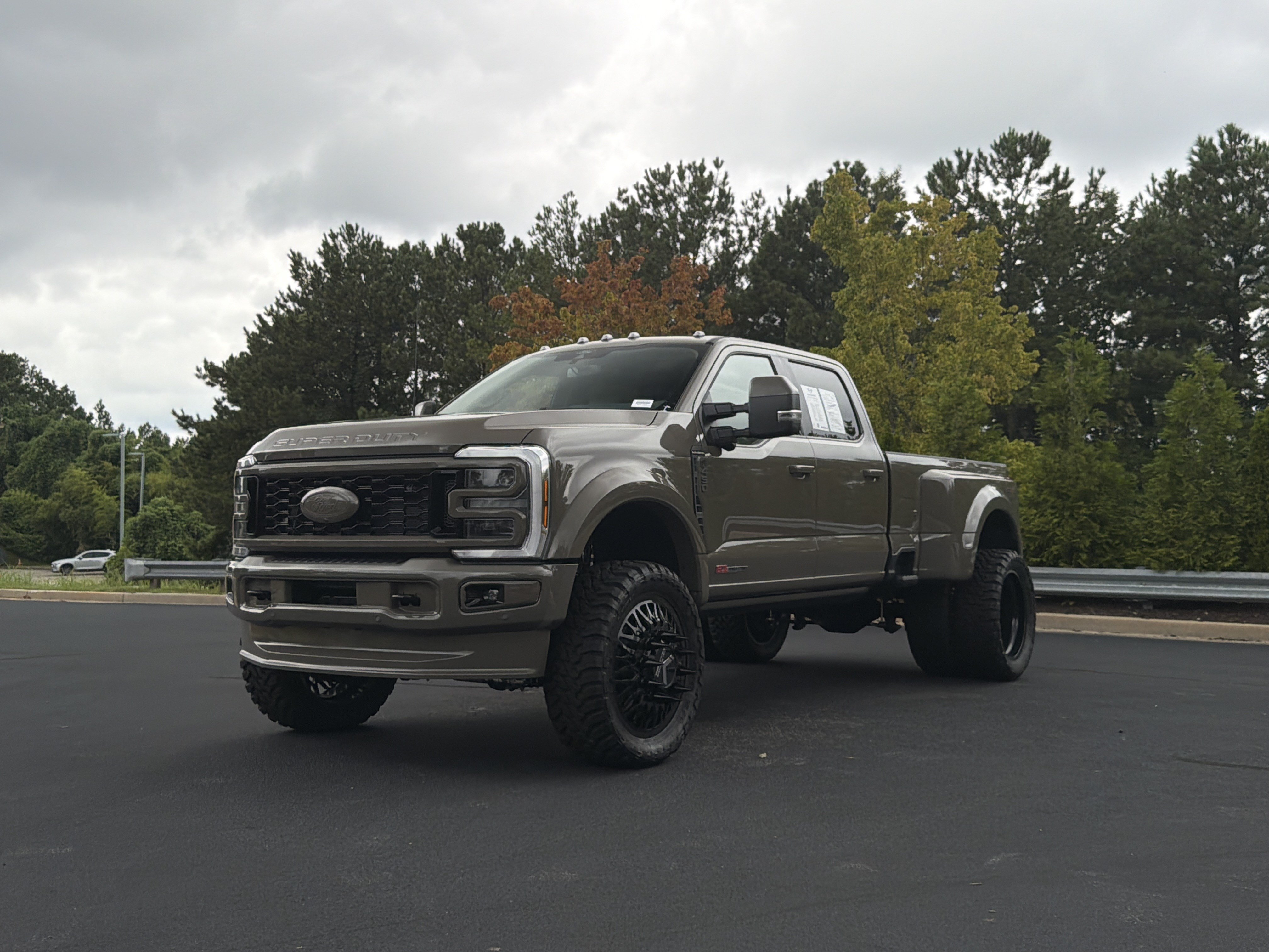 Used 2026 Ford F450 Platinum w/ Platinum Plus Package AWD/4WD image 15