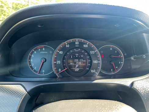 Used 2016 Honda Accord EX-L image 11