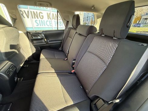 Used 2024 Toyota 4Runner TRD Off-Road image 13