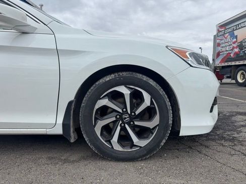Used 2016 Honda Accord EX-L image 11