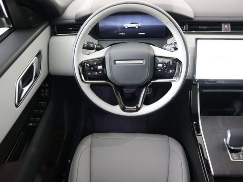 New 2026 Land Rover Range Rover Velar Dynamic SE image 10