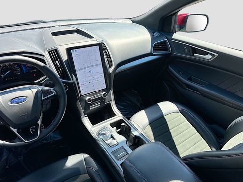 Used 2022 Ford Edge ST-Line image 24
