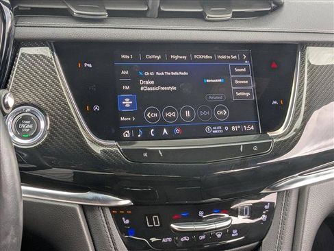 Used 2024 Cadillac XT6 Sport w/ LPO, Onyx Lite Package AWD/4WD image 12