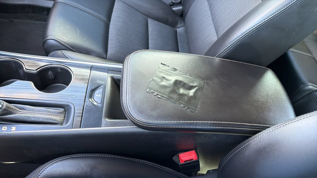 Used 2017 Chevrolet Impala LT FWD image 27