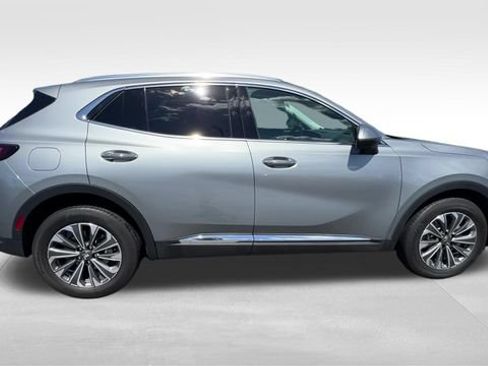 Certified 2025 Buick Envision Preferred AWD/4WD image 8
