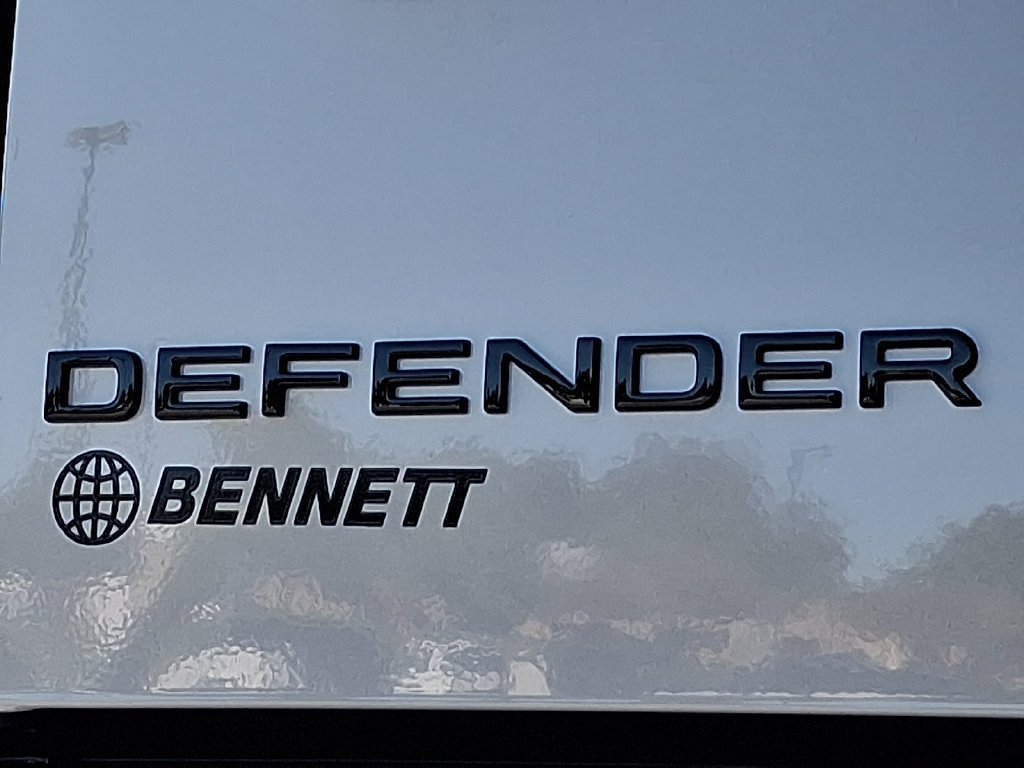 New 2026 Land Rover Defender 110 S AWD/4WD image 18