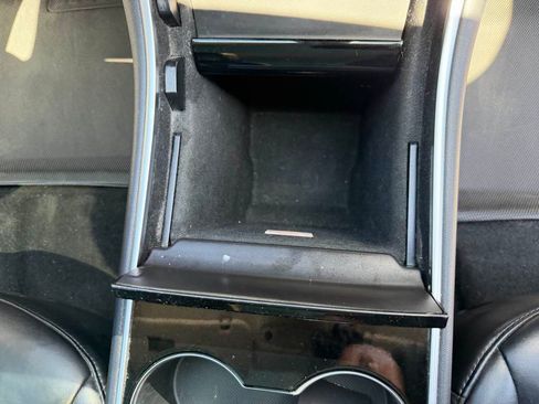 Used 2018 Tesla Model 3 Long Range RWD image 38