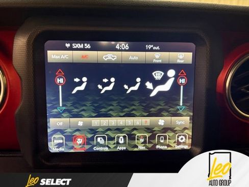 Used 2020 Jeep Gladiator Rubicon AWD/4WD image 17