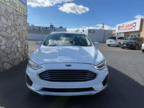 Used 2019 Ford Fusion SEL image 3