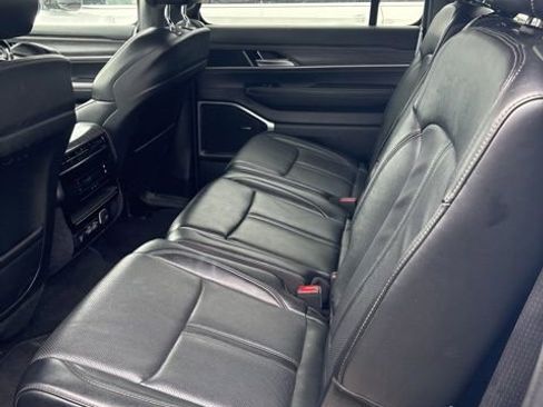Used 2024 Jeep Wagoneer Series II w/ Flexible Seating Group RWD image 14