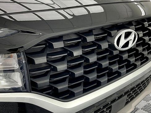 Used 2023 Hyundai Santa Fe SE image 28