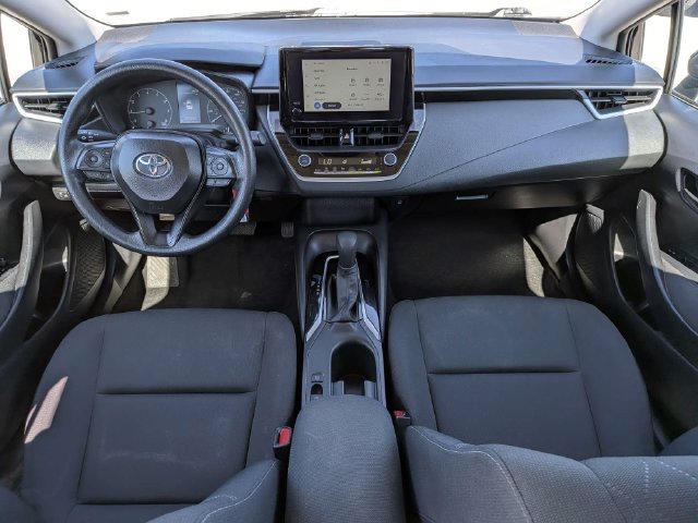 Used 2025 Toyota Corolla LE FWD image 14