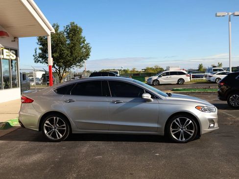 Used 2020 Ford Fusion Titanium FWD image 4
