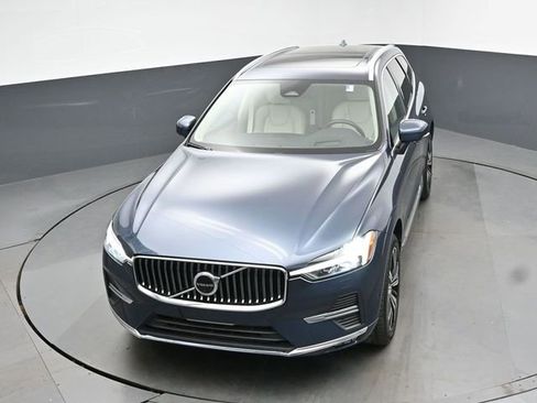 Used 2023 Volvo XC60 B5 Ultimate w/ Climate Package image 47