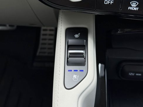 Used 2024 Kia Telluride SX Prestige AWD/4WD image 24