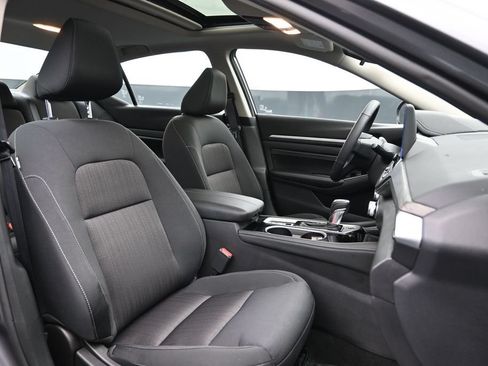 Certified 2023 Nissan Altima 2.5 SV w/ SV Premium Package AWD/4WD image 27