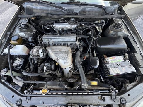 Used 1999 Toyota Camry LE FWD image 10