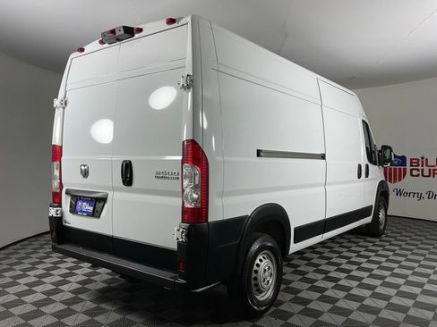 Used 2025 RAM ProMaster 2500 w/ Convenience Group FWD image 3
